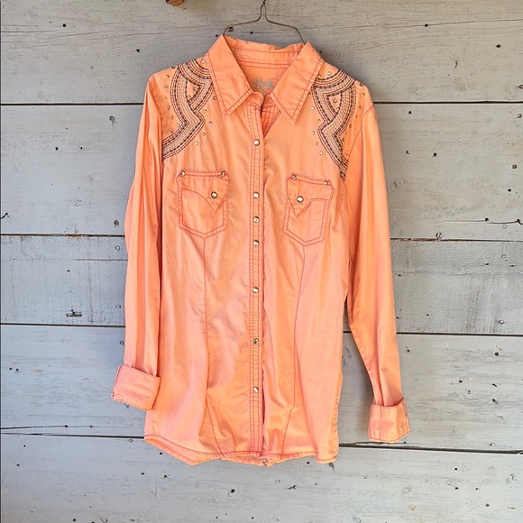 wrangler rock 47 Tops - Embellished Peach Button-Up Shirt